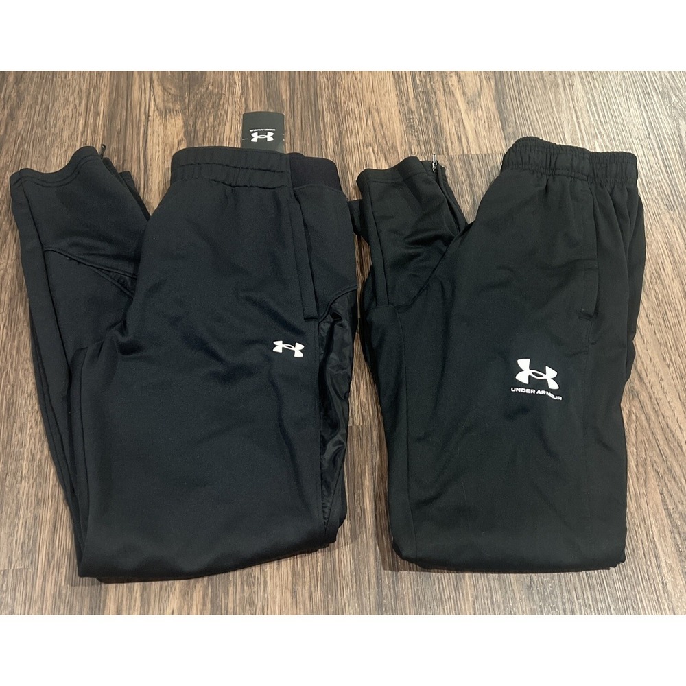 Lot Of 2 Under Armour Women's Size SM/P/CH Black Qualifier Fleece Jogger